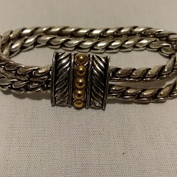 Avon Vintage Magnetic Silver & Gold Tone Bracelet and Earrings Set - Picture 4 of 6